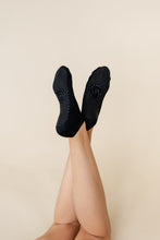 Load image into Gallery viewer, Classic Low Rise Grip Socks - Black